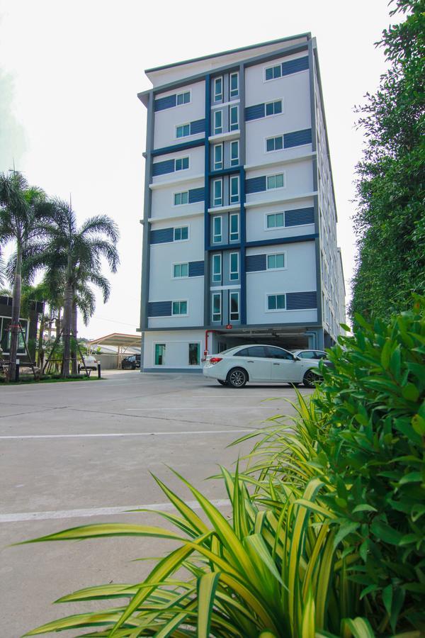 Tada Condotel Buriram Kültér fotó