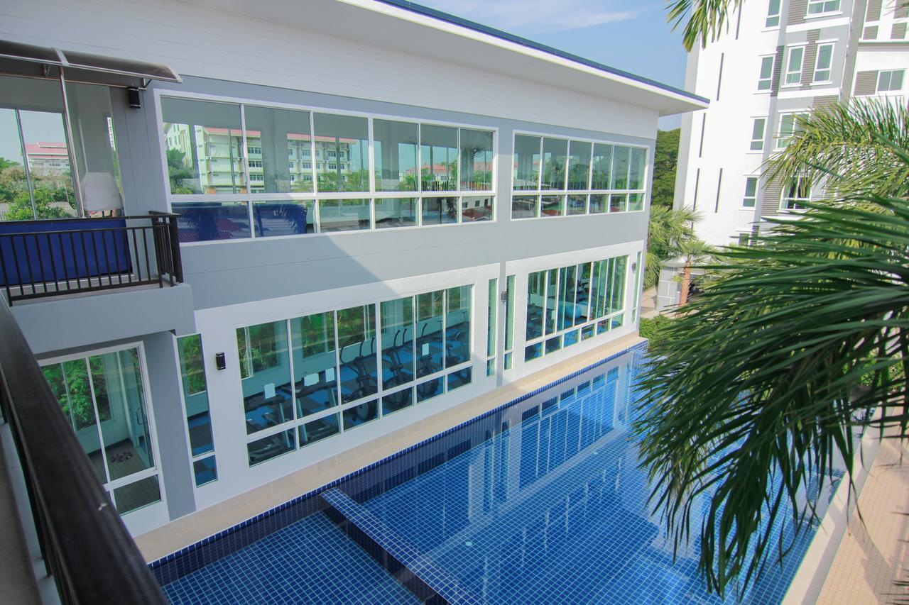Tada Condotel Buriram Kültér fotó